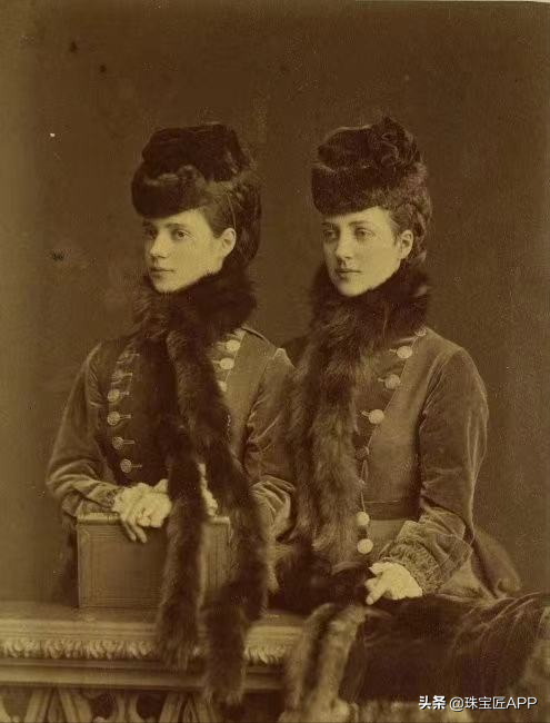 22歲喪子，英國王室覬覦她的珠寶，壕到閃瞎眼的俄國末代皇太后