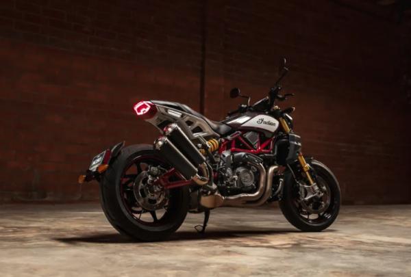 十年樹木，百年酋長--印第安2022款CHIEF酋長車系及FTR R2碳纖版摩博會現場釋出