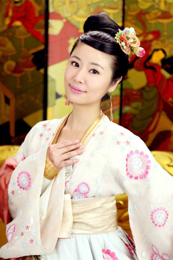 推薦15部頂級宮鬥劇給大家，部部收視率高，百看不厭