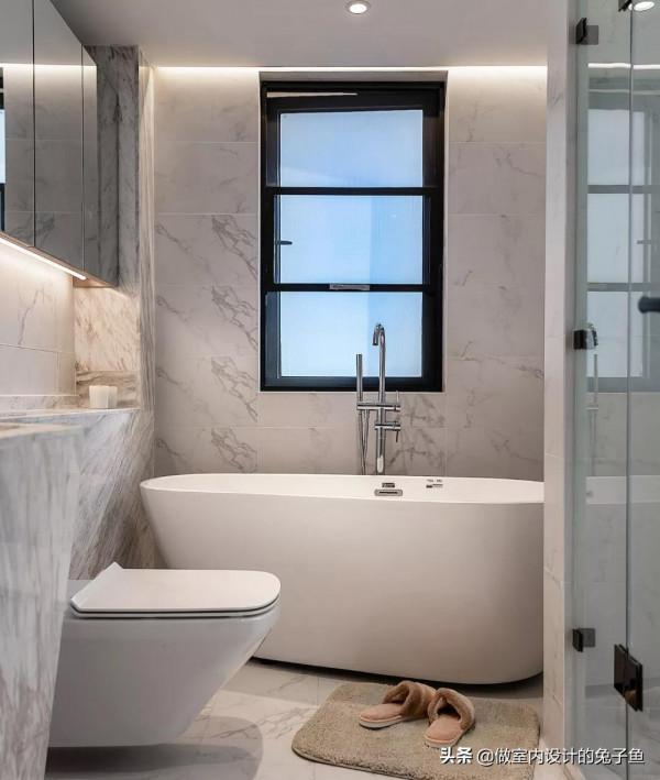 衛生間牆磚、地磚顏色搭配建議，別再只有“黑白灰”了，這樣更美