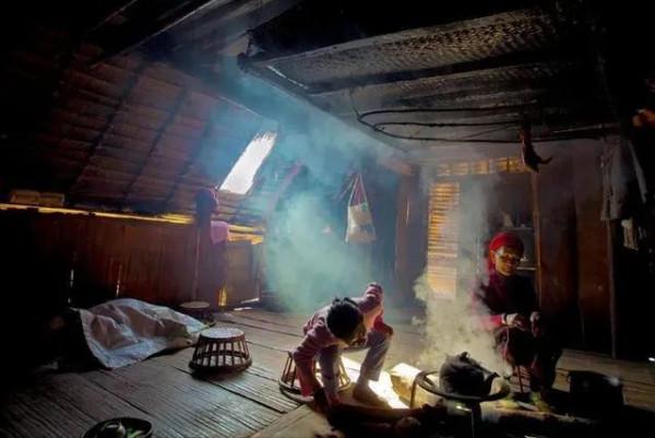 獨闖雲南，誤入“與世隔絕”原始古村落，差點以為是“時空穿越”
