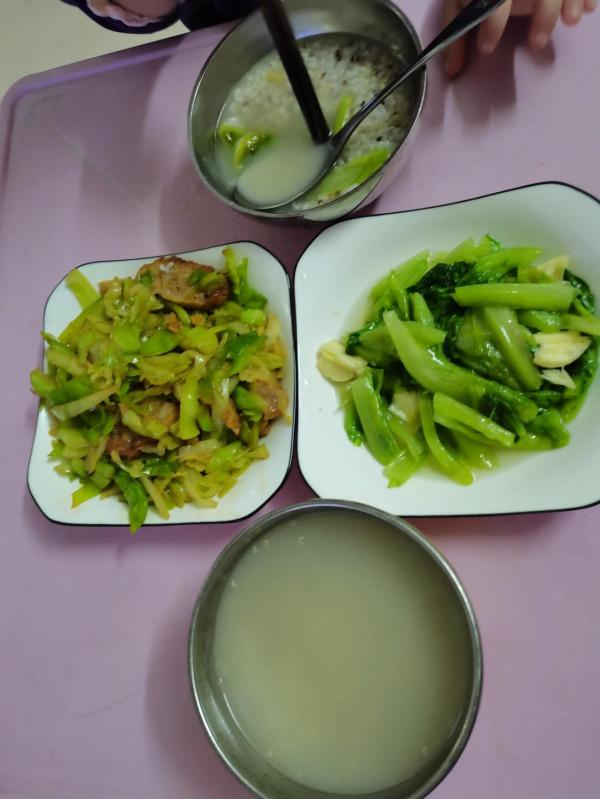 曬一曬最近母女倆偶爾的三餐 曬一曬最近母女倆偶爾的三餐