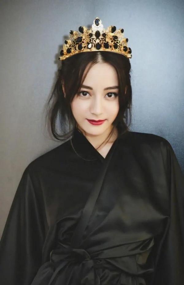 迪麗熱巴高畫質寫真照來了 迪麗熱巴高畫質寫真照來了