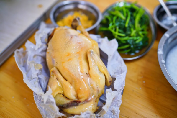 和廣東打了50架,也沒在“誰更會吃雞”這個問題上分出高下 和廣東打了50架,也沒在“誰更會吃雞”這個問題上分出高下