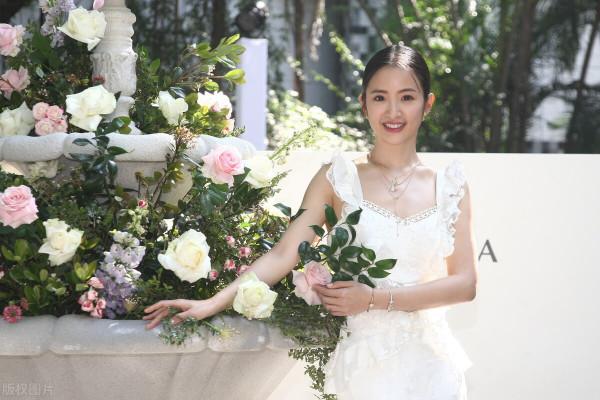 趙麗穎 Lisa 林依晨，這些娃娃臉女生 你們是吃可愛長大的嗎？