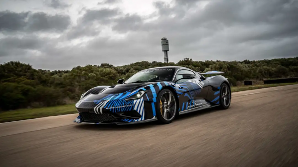 質感不輸BBA,但GV70入華能賣得好嗎? 質感不輸BBA,但GV70入華能賣得好嗎?