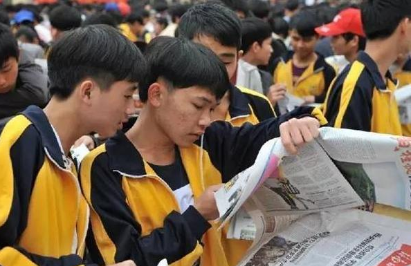 高考後才懂,在普高當雞頭和重點高中鳳尾的差距,幸好當初沒選錯 高考後才懂,在普高當雞頭和重點高中鳳尾的差距,幸好當初沒選錯