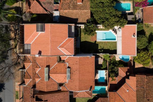 巴拉圭的陶瓷屏風別墅