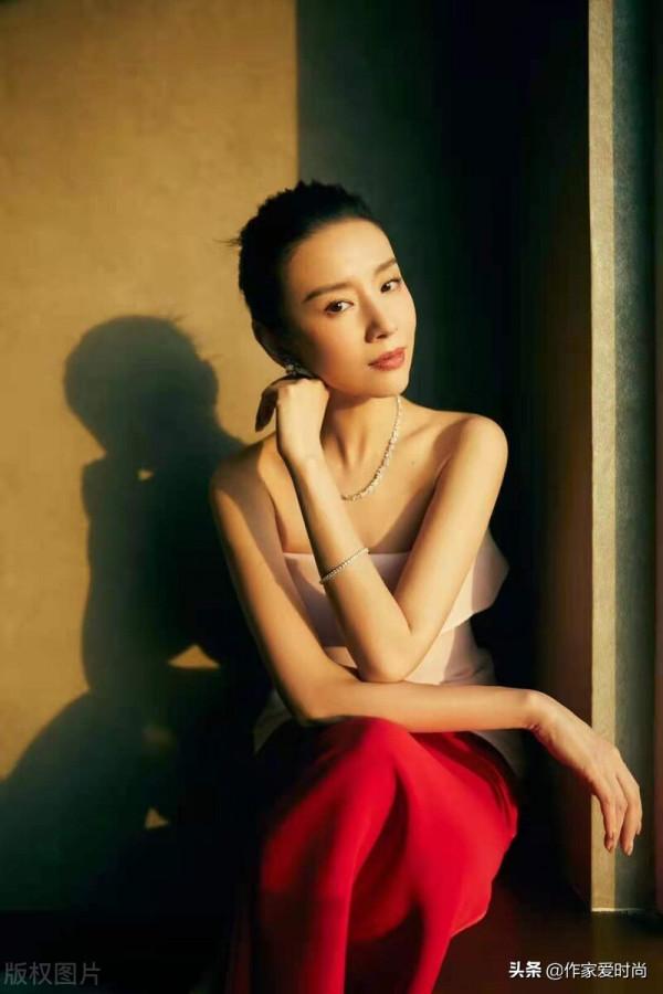 董潔多了好多皺紋,雖美人的氣質還在,感嘆玉女時光能有多少年 董潔多了好多皺紋,雖美人的氣質還在,感嘆玉女時光能有多少年