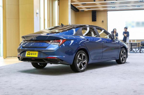 十萬塊買家用緊湊級家用轎車 第七代伊蘭特與明銳PRO怎麼選? 十萬塊買家用緊湊級家用轎車 第七代伊蘭特與明銳PRO怎麼選?