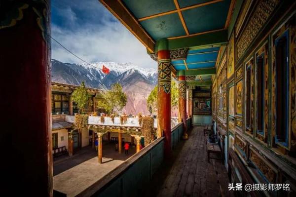 世界獨一無二的天主教堂在西藏