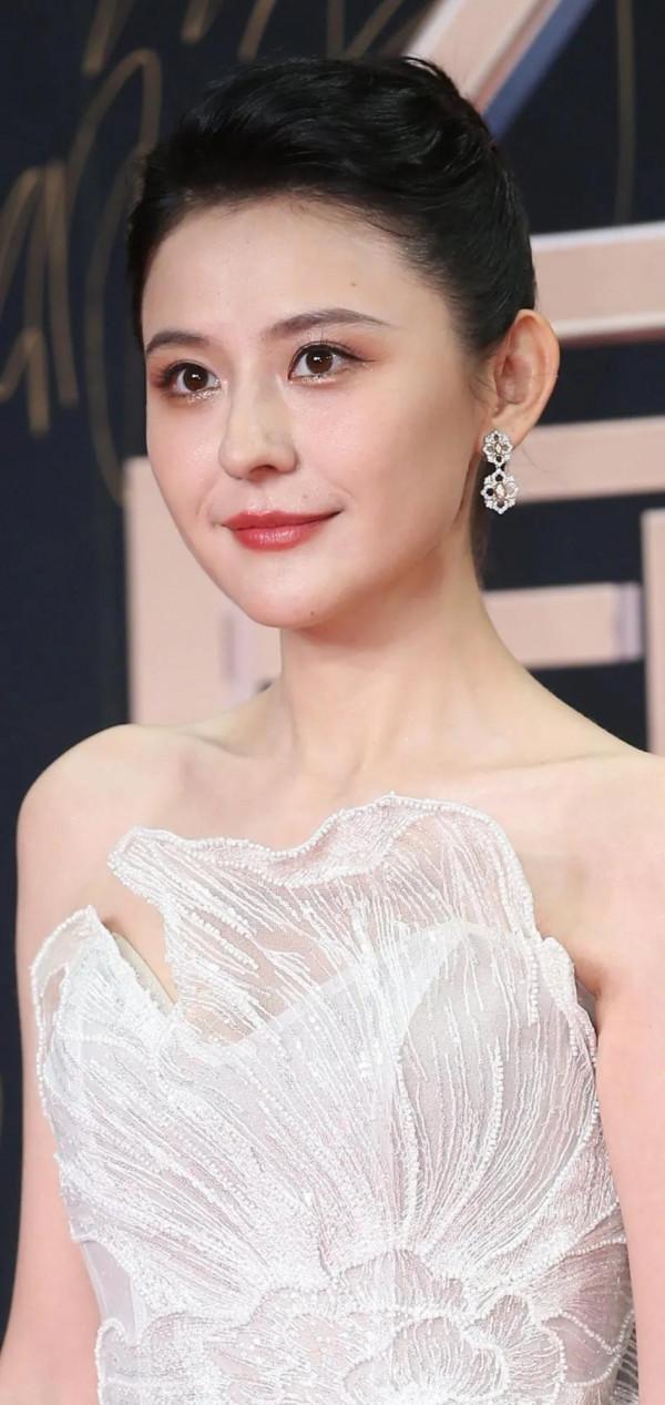 今年的《國劇盛典》比起之前的流量明星來說，有些黯然失色