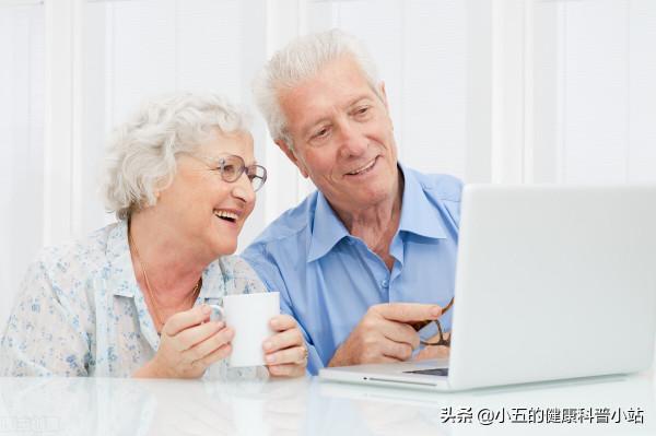 輔酶Q10真能延緩衰老嗎?50歲後的中老年人應該科學服用輔酶Q10 輔酶Q10真能延緩衰老嗎?50歲後的中老年人應該科學服用輔酶Q10