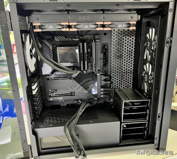 Z690系列的天花板，5萬元的電腦安裝分享