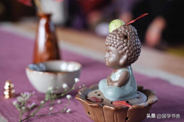 《菜根譚》：不要以弱者姿態處事，而是以強者態度生活