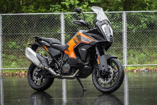 試駕測評KTM新款1290advS摩托車，帶有ACC系統