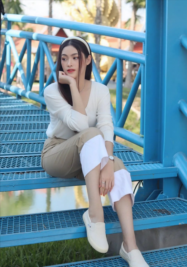 這位寮國名媛曾將東南亞溫柔的氣質帶到了中國大陸的對岸