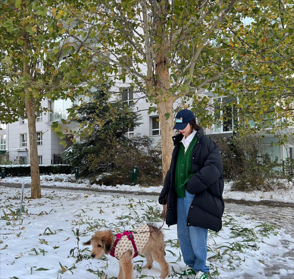 立冬遇初雪,女明星集體發玩雪照,李一桐略顯可愛,宋妍霏很炸街 立冬遇初雪,女明星集體發玩雪照,李一桐略顯可愛,宋妍霏很炸街
