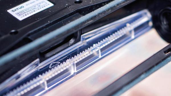 省時省力又幹淨&mdash;灑拖F6擦地吸塵器使用體驗