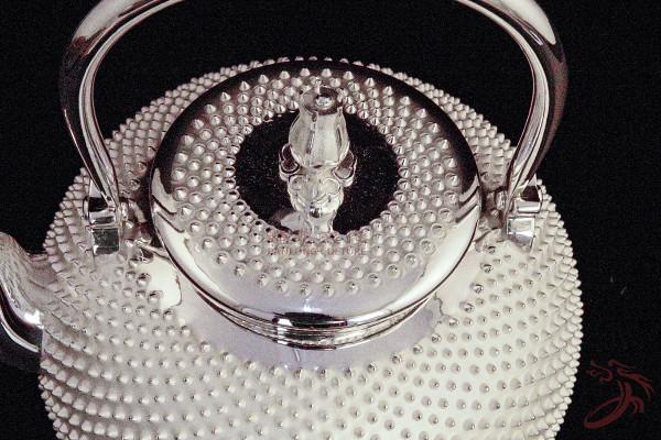 容天形玉霰銀壺