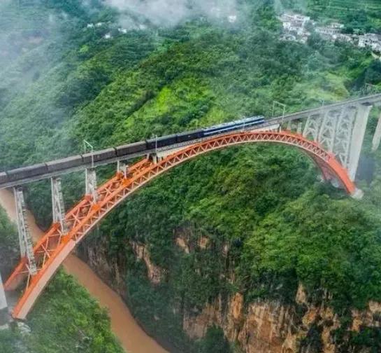 開過，還想再開的中國公路