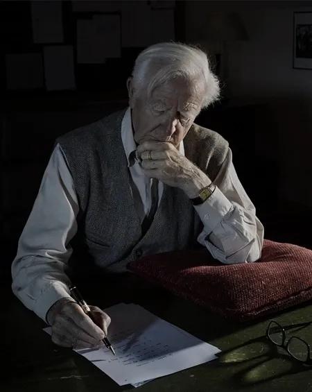 不是所有的間諜都是007，可能昨天他還是你的鄰居