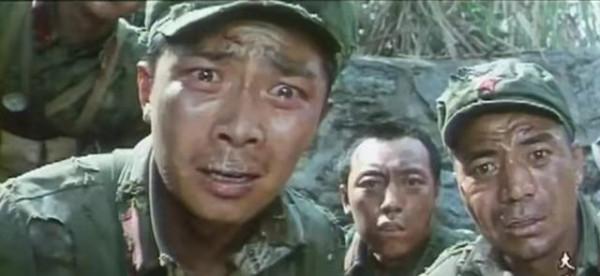 “趙政委”何政軍：一生只愛一人，娶初戀當老婆，結婚29年無緋聞