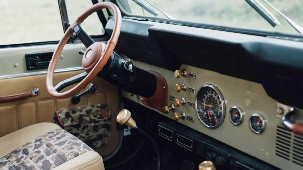 高階鞋帽廠商跨界造車？經典Jeep CJ魔改，更適合越野露營