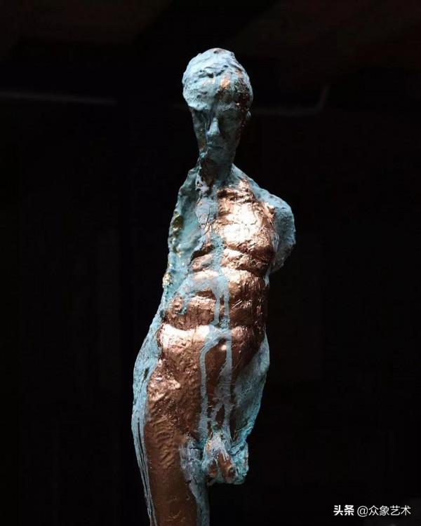 Ange Schmiert | 深邃而又魔幻