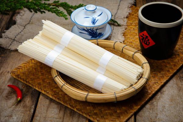 糖友三餐葷素這樣搭配,血糖更平穩 糖友三餐葷素這樣搭配,血糖更平穩