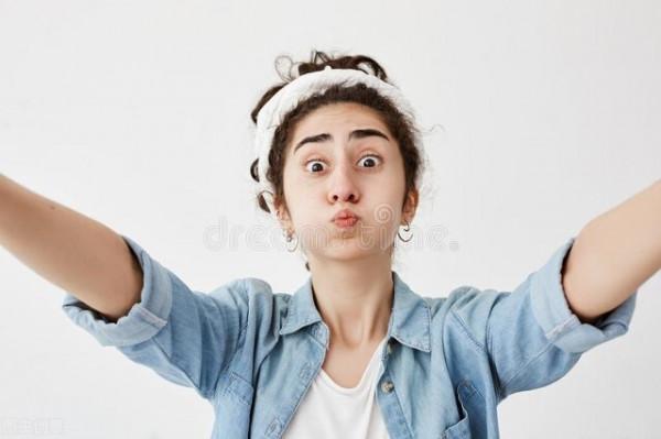 哇，臉部也可以做瑜珈耶