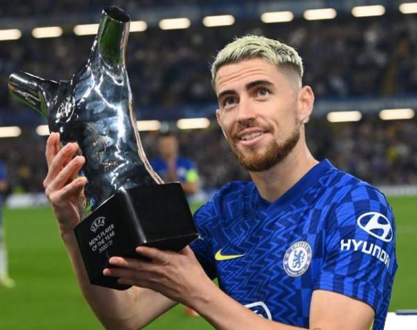 若日尼奧:只有在球場上他才是不可忽略的 若日尼奧:只有在球場上他才是不可忽略的