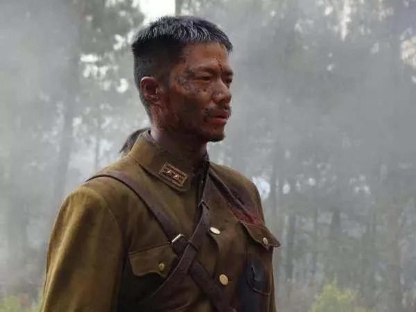 油頭粉面就不要演軍人了!這15位演員告訴你,什麼才是硬漢 油頭粉面就不要演軍人了!這15位演員告訴你,什麼才是硬漢