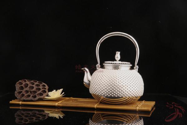 容天形玉霰銀壺