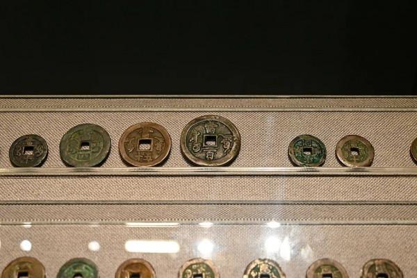 錢錢錢錢錢!北京這兒全是錢 錢錢錢錢錢!北京這兒全是錢