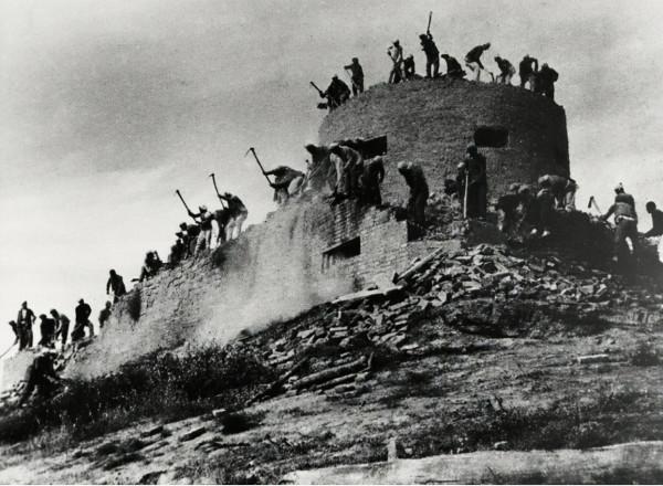 建國後領導工資對比,周恩來404塊,宋慶齡879塊,毛主席有多少? 建國後領導工資對比,周恩來404塊,宋慶齡879塊,毛主席有多少?