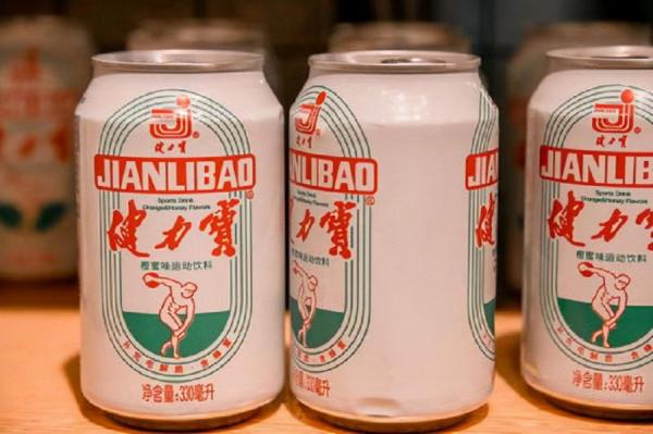 成龍大哥除了管教不好兒子，也就是代言哪個品牌哪個品牌死了