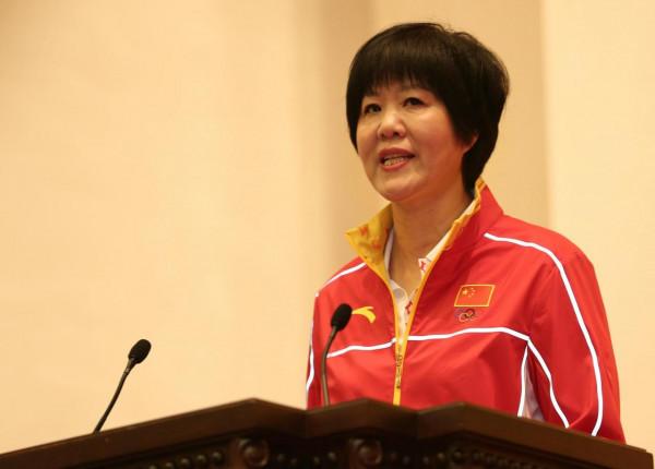 東京奧運會後，國外排球隊重金請郎平執教，郎平：要帶就帶中國隊