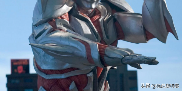 都在看奧特曼的打鬥？奧特曼的手，也很有特色，你注意到了嗎？