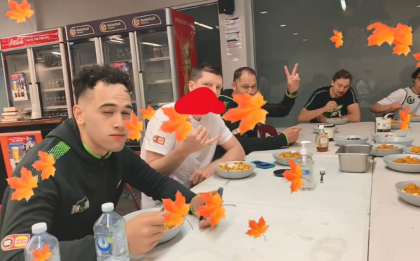 3訊息：周琦與隊友打成一片，寂寞大神期待回CBA，杜鋒收穫奇兵