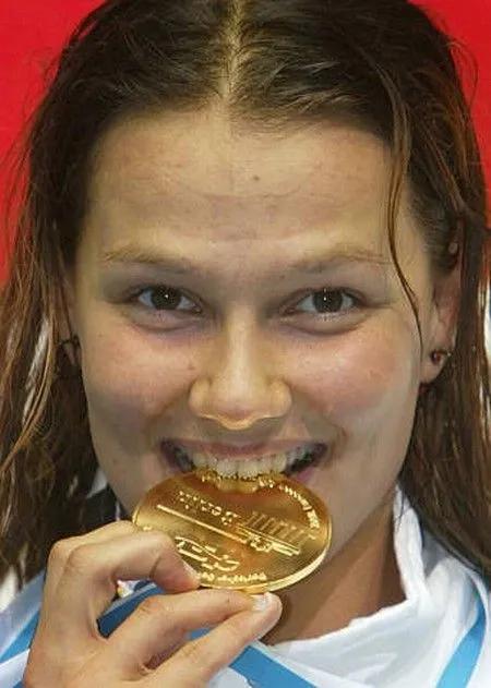 泳壇“美人魚”年僅14歲拿四枚奧運會獎牌！曾經大讚孫楊