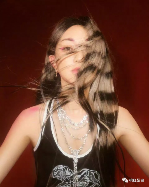 明星紅黑榜：惠英紅、周迅、周韻爭奇鬥豔，每個側顏都在閃閃發光