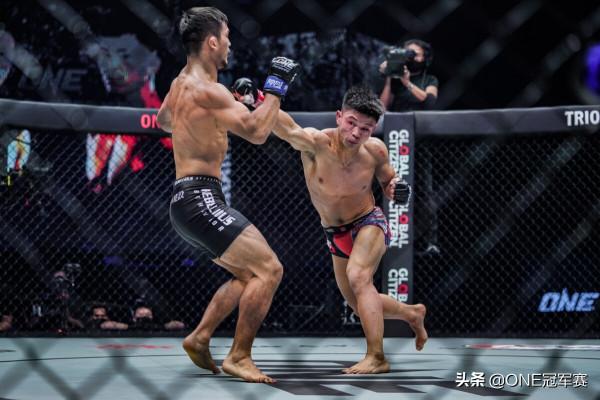 “戰狼”胡勇:沒想到若松佑彌不跟我拼拳,失利讓我成長 “戰狼”胡勇:沒想到若松佑彌不跟我拼拳,失利讓我成長