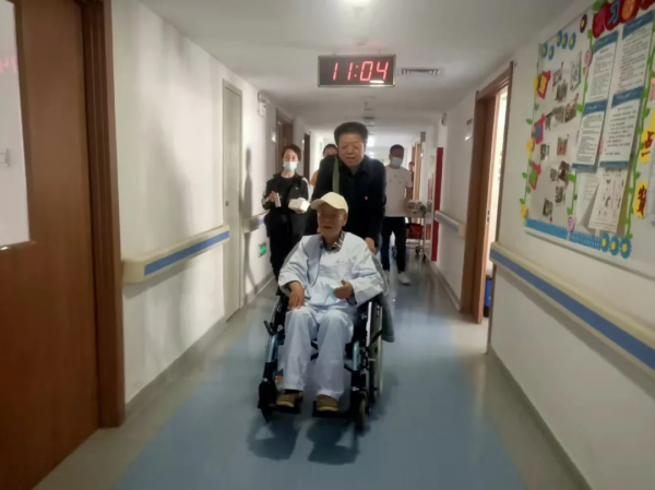 沉痛哀悼！盧振國同志一路走好！