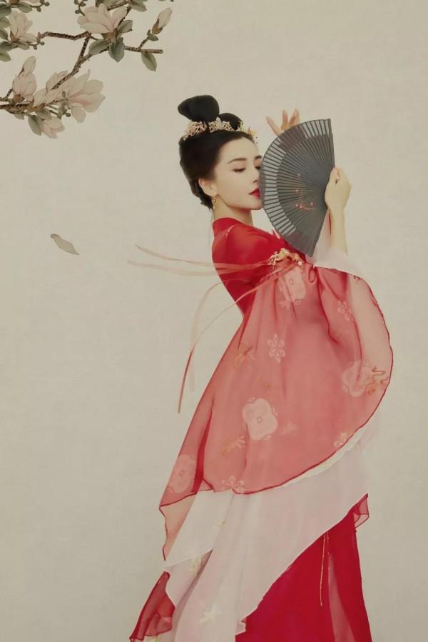 楊穎紅衣古風大片 雲袖遮面 美豔絕倫 楊穎紅衣古風大片 雲袖遮面 美豔絕倫