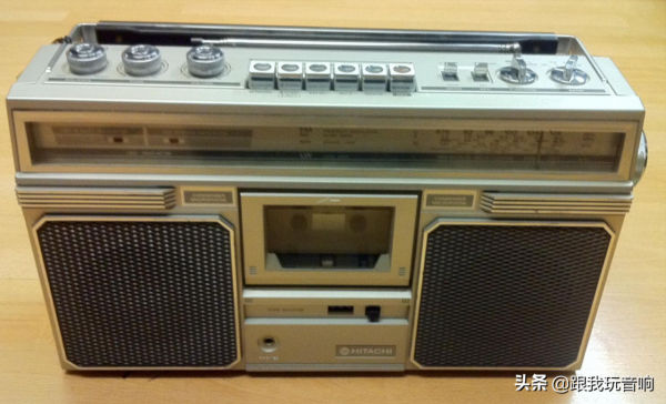 日立 HITACHI TRK-7200E 立體聲單卡收錄機 4波段收音機