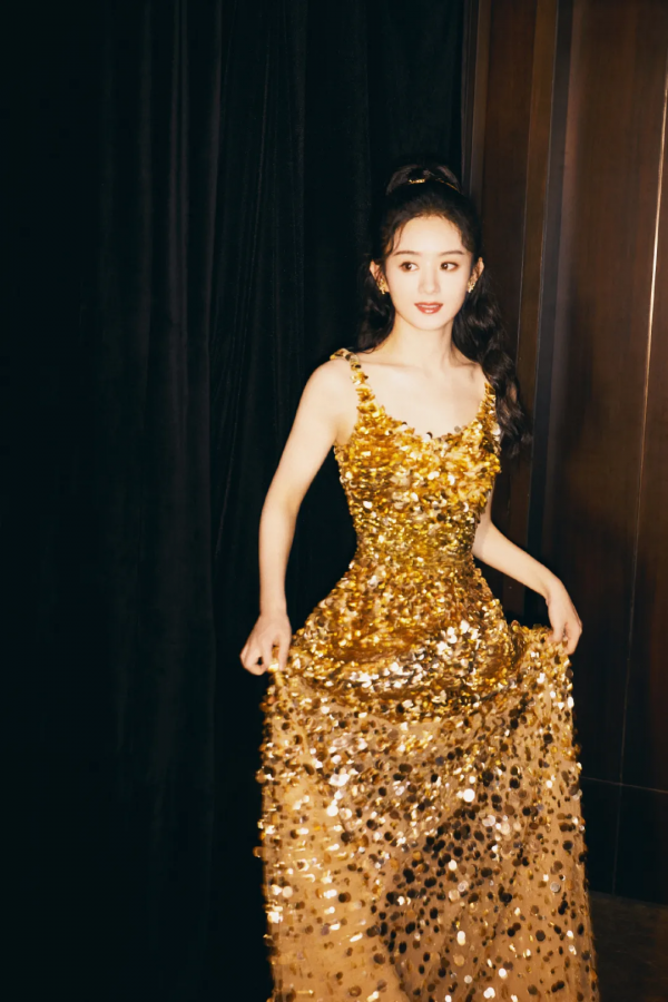 趙麗穎對自己下手有多狠?看完我不敢吃飯了 趙麗穎對自己下手有多狠?看完我不敢吃飯了