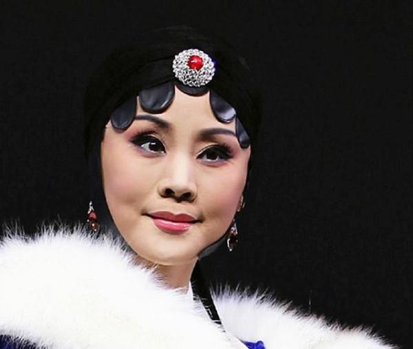 一代名伶劉喜奎:遭數位軍閥爭搶囚禁,晚年受周總理邀請任教學校 一代名伶劉喜奎:遭數位軍閥爭搶囚禁,晚年受周總理邀請任教學校