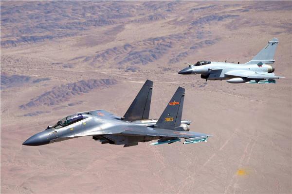 殲16未來定位至關重要：攜電線杆專捅加油機，粉碎美軍隱轟覆蓋網