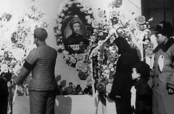 抗美援朝期間，67軍軍長翻看美軍丟下的空殼彈，8天后卻驟然病逝